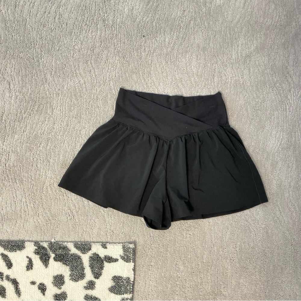 aerie Black Cross-Over Waist Skort